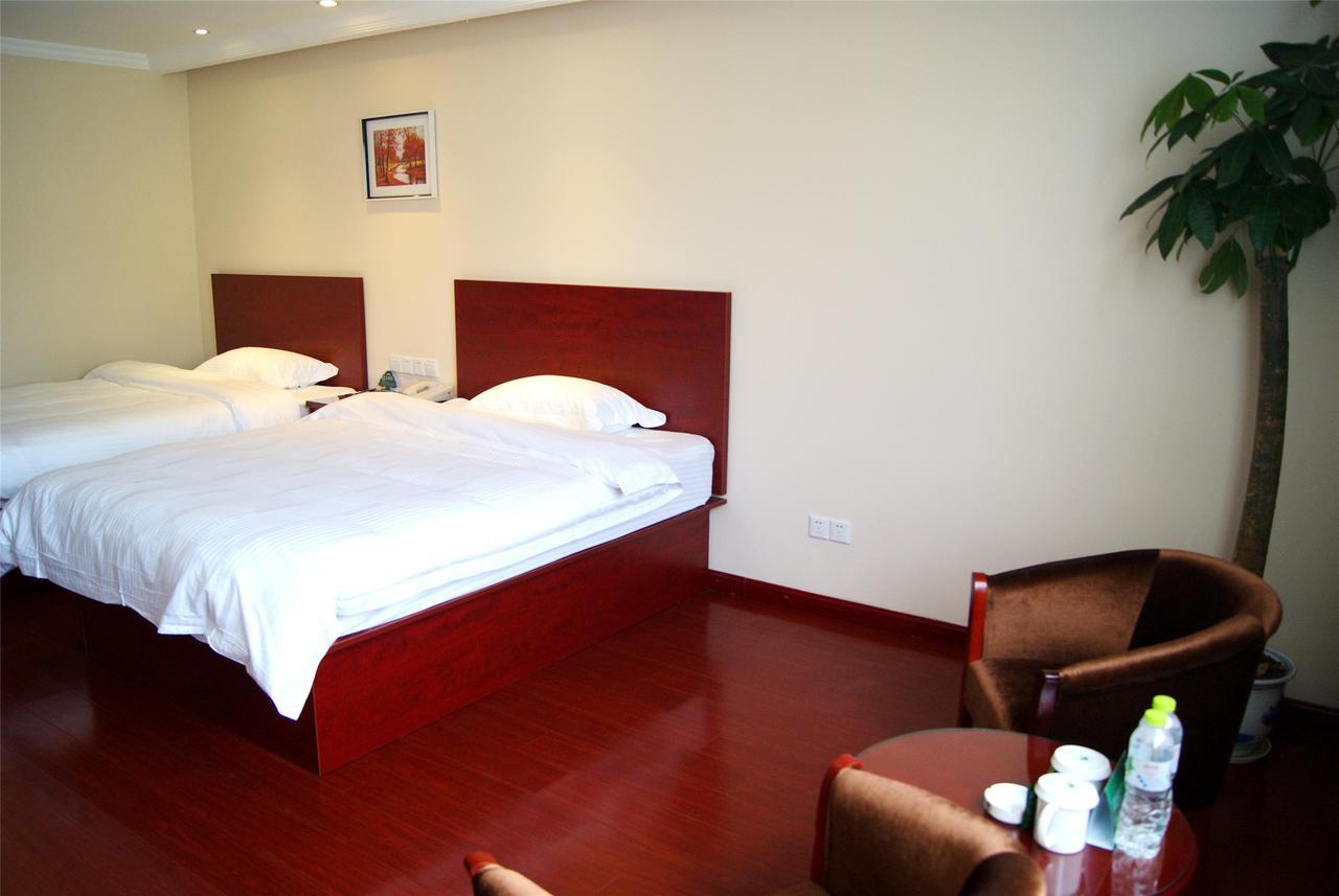 Greentree Alliance Guangxi Hezhou Babu District Lingfeng Square Hotel Buitenkant foto