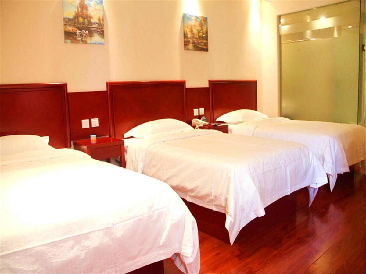 Greentree Alliance Guangxi Hezhou Babu District Lingfeng Square Hotel Buitenkant foto