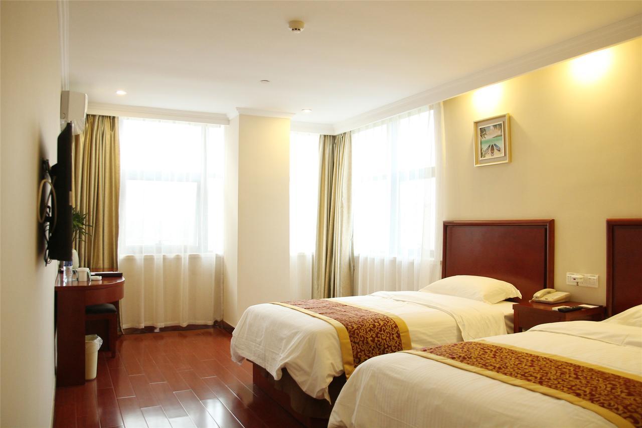 Greentree Alliance Guangxi Hezhou Babu District Lingfeng Square Hotel Buitenkant foto